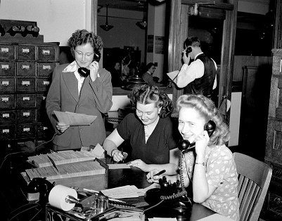 old timey phone operators enjoy reading customer service resumes